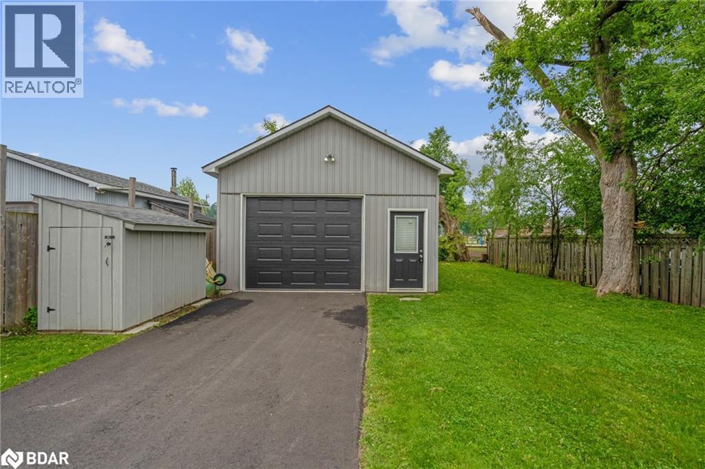 208 Elmer Park, Orillia, Ontario  L3V 2T1 - Photo 31 - 40739045
