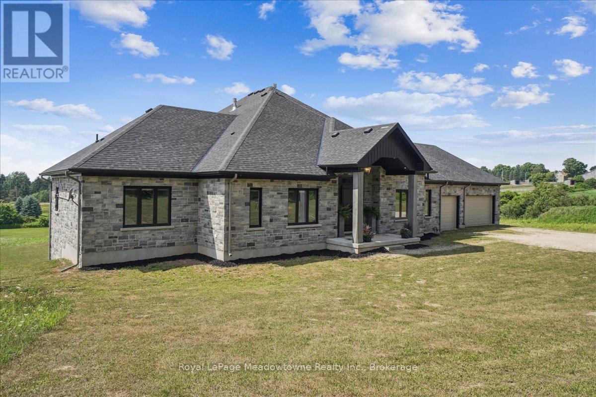 8837 Wellington Road 124, Erin, Ontario  N1H 6H7 - Photo 3 - X12308170