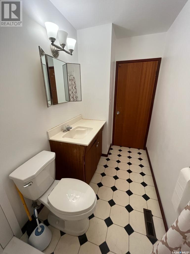 415 1st Avenue, Turtleford, Saskatchewan  S0M 2Y0 - Photo 10 - SK013802