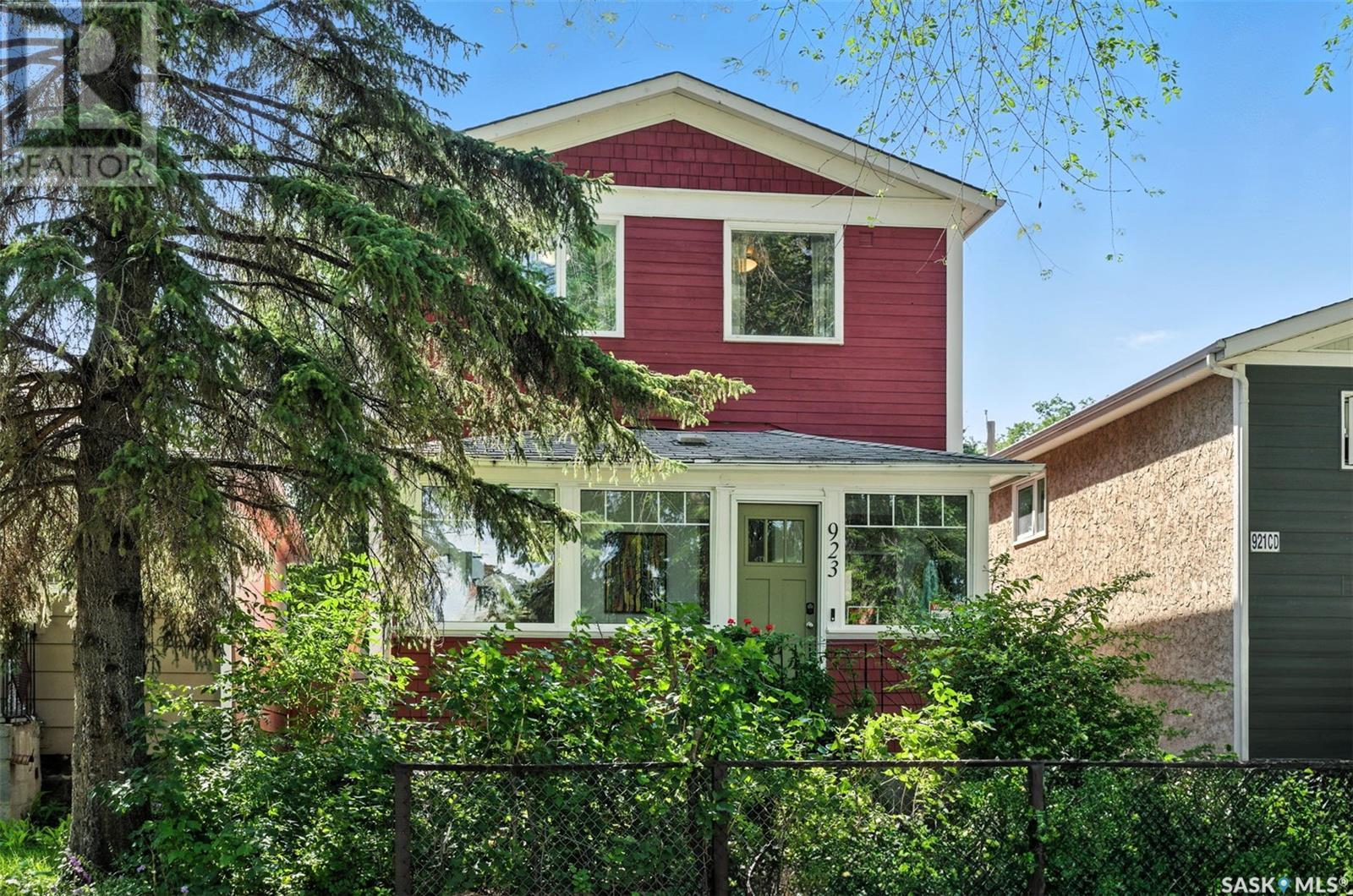 Property at 923 I AVENUE S image 1
