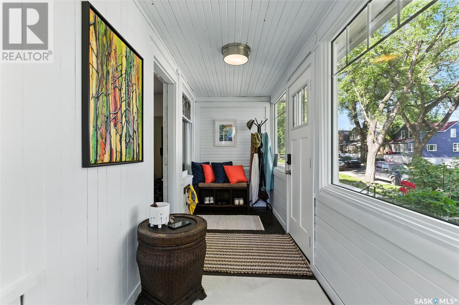 Property at 923 I AVENUE S image 3