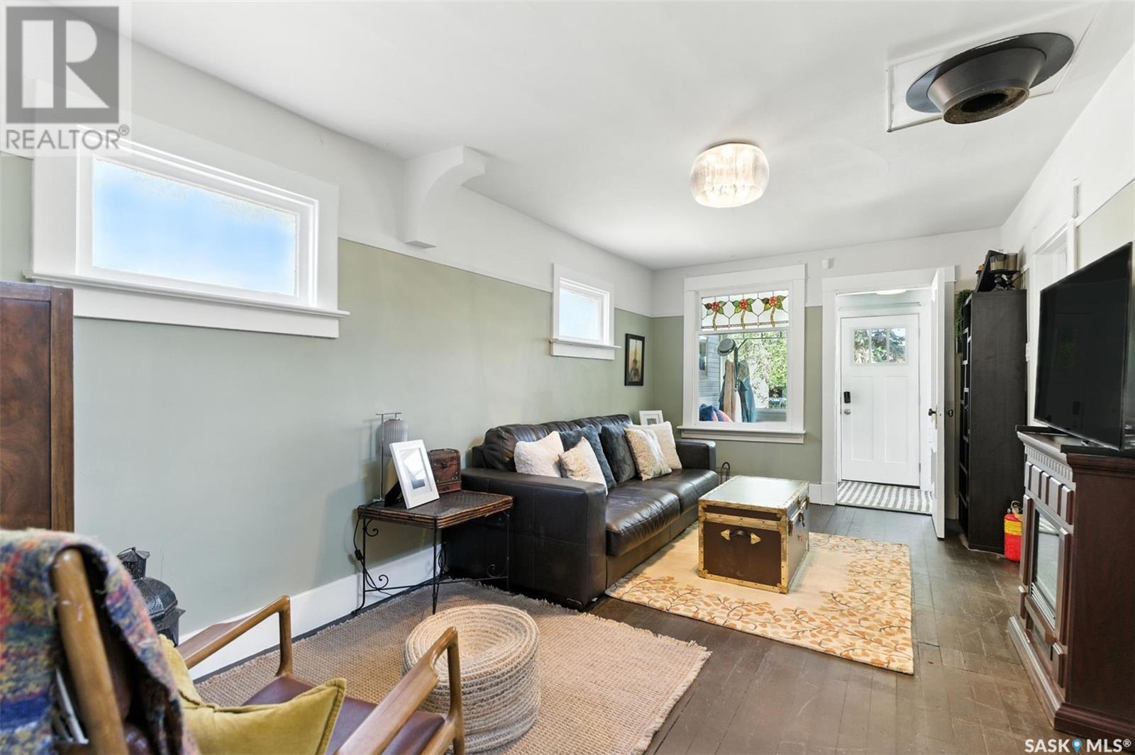 Property at 923 I AVENUE S image 4