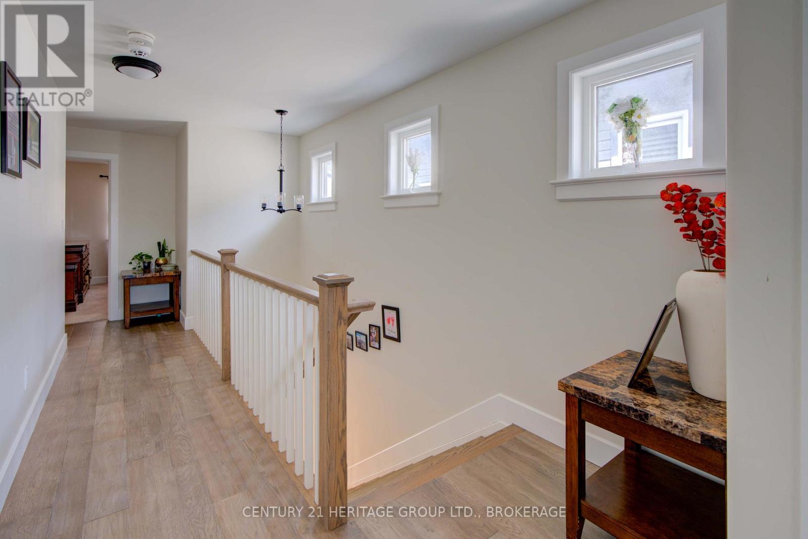 28 Dusenbury Drive, Loyalist, Ontario  K0H 2H0 - Photo 27 - X12308183