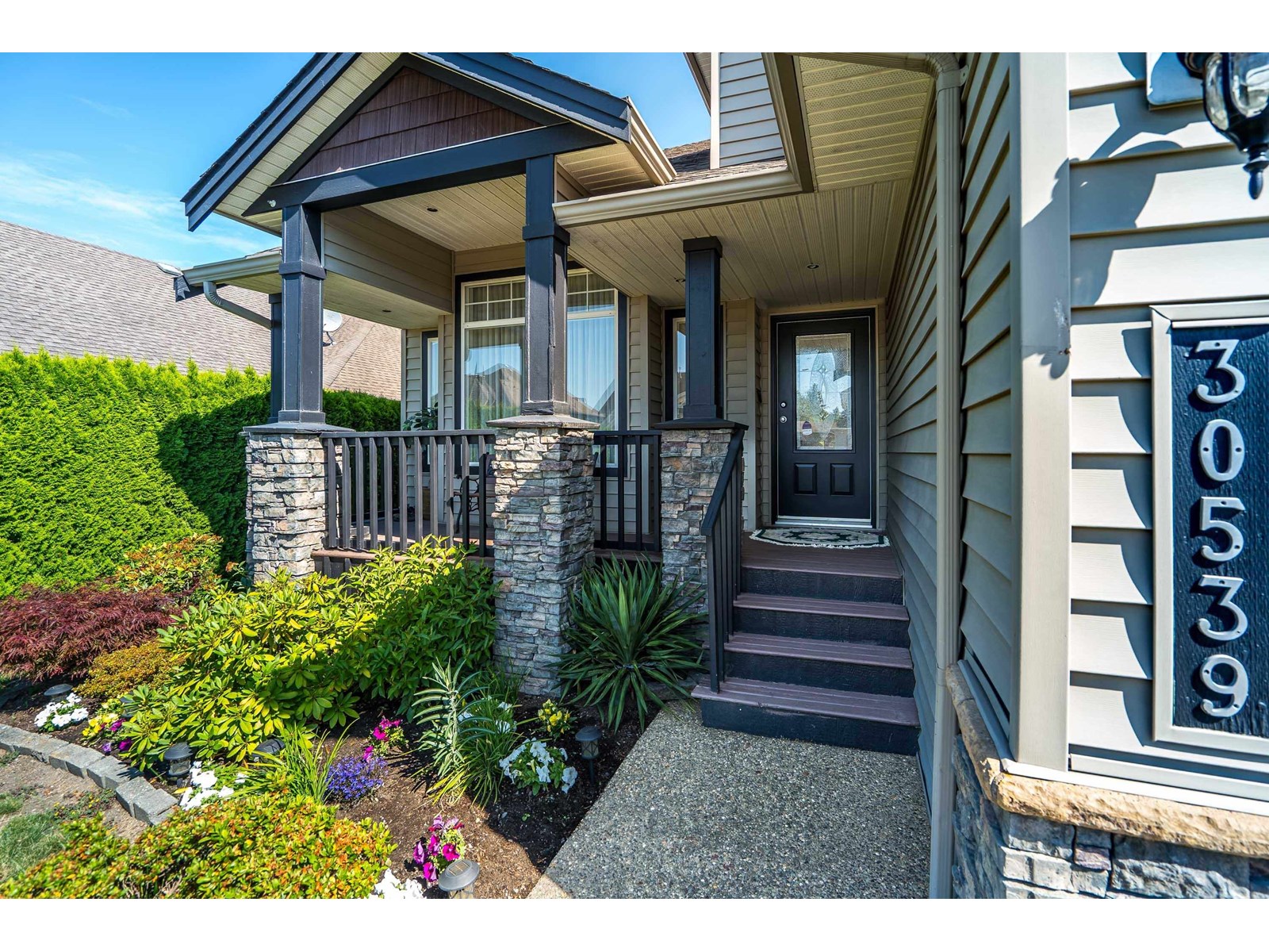 30539 Northridge Way, Abbotsford, British Columbia  V2T 6X7 - Photo 3 - R3030833