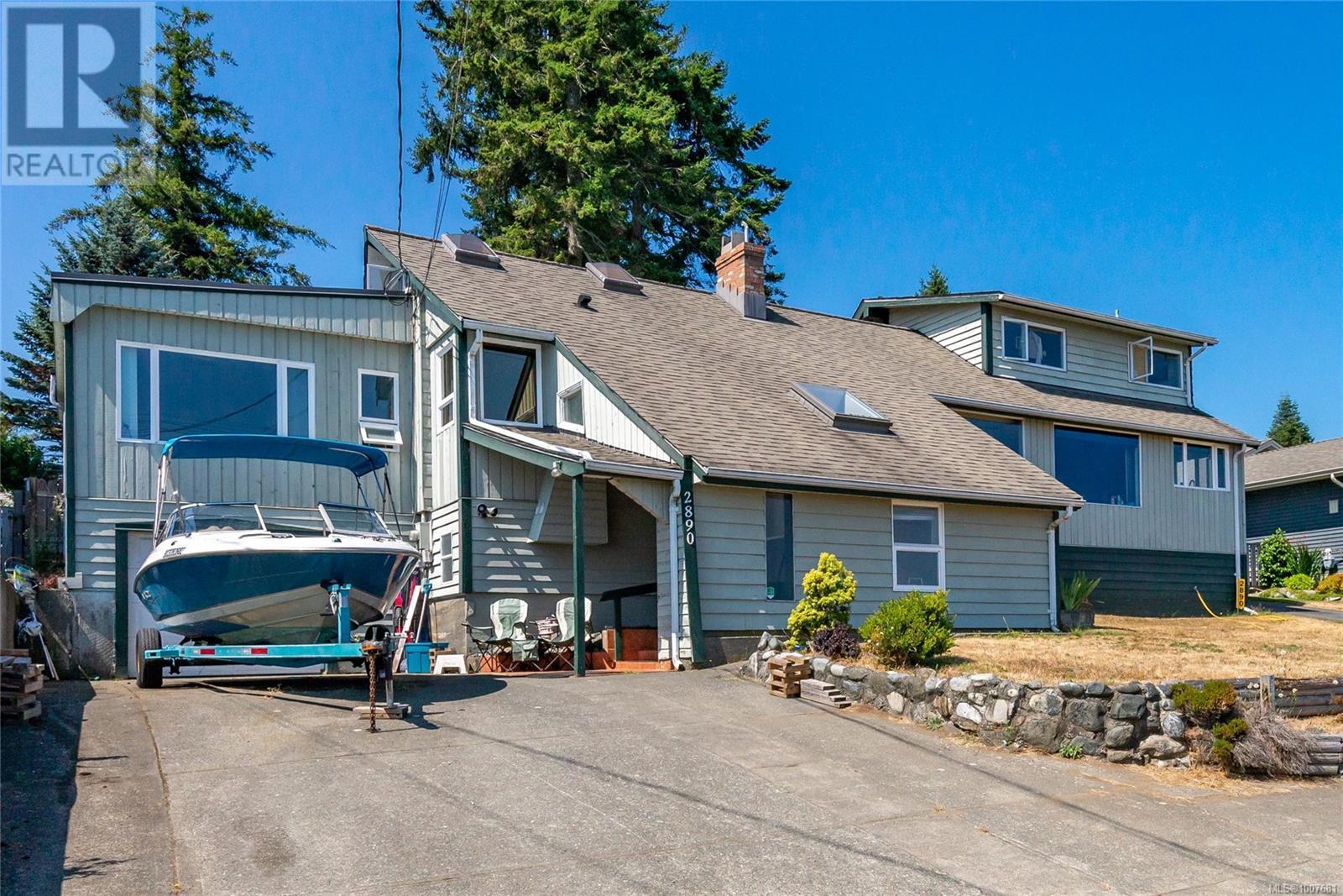 Property at 2890 Island Hwy S image 1