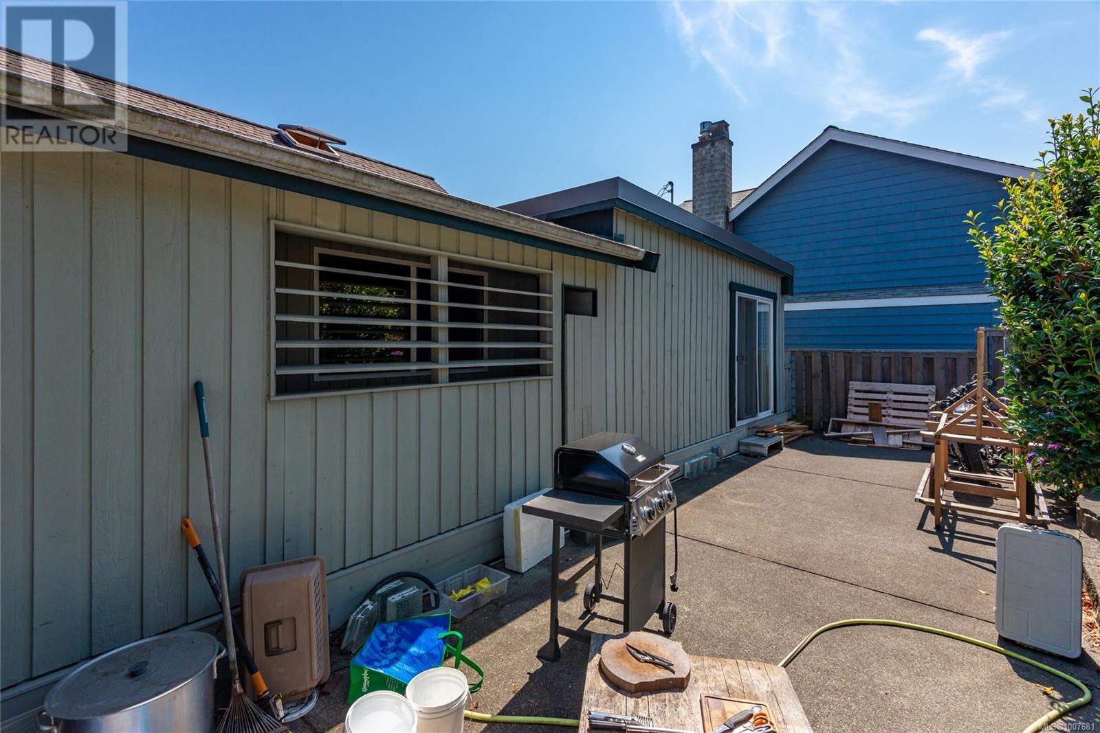 2890 Island Hwy S, Campbell River, British Columbia  V9W 1C8 - Photo 33 - 1007681