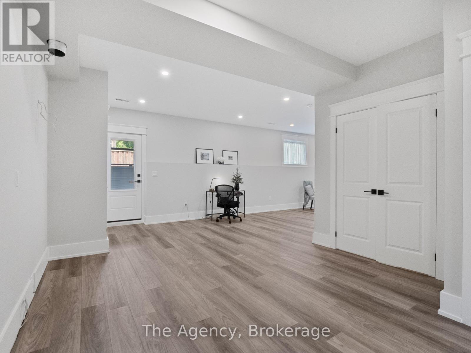 40 Topham Boulevard, Welland, Ontario  L3C 3G2 - Photo 20 - X12308264