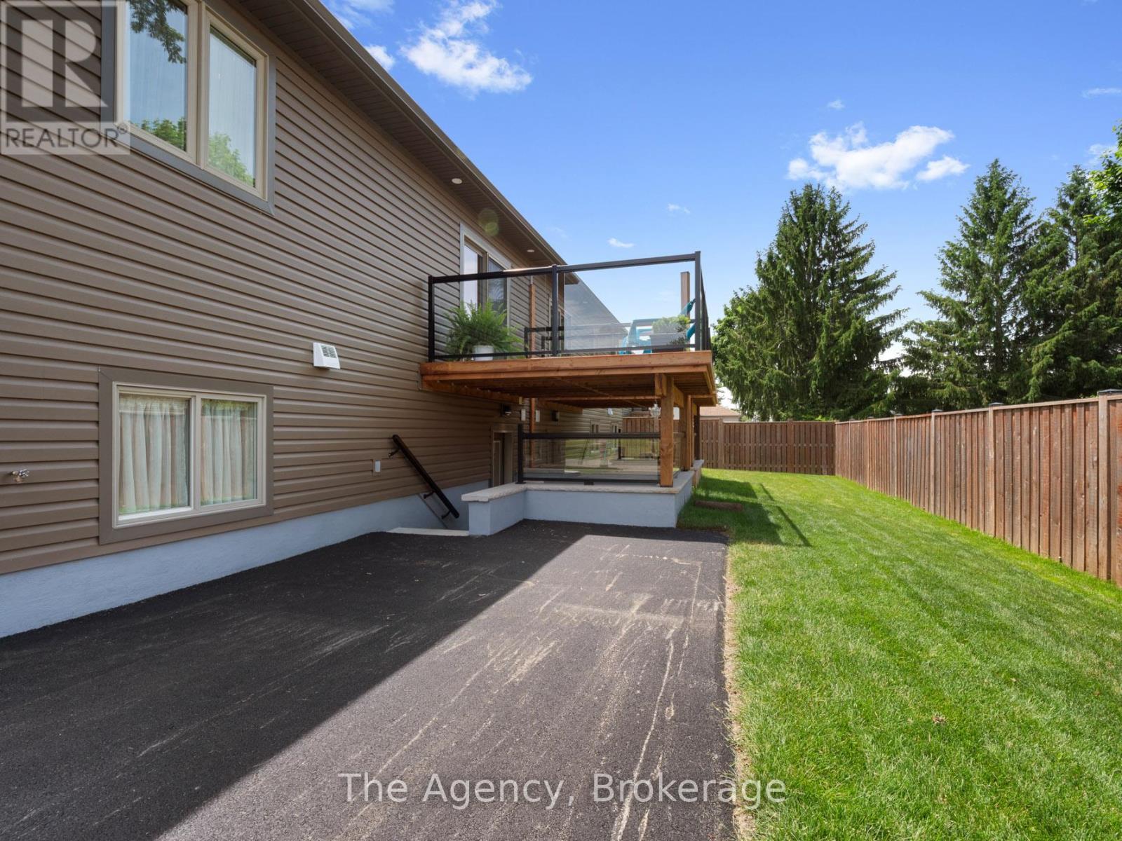 40 Topham Boulevard, Welland, Ontario  L3C 3G2 - Photo 39 - X12308264