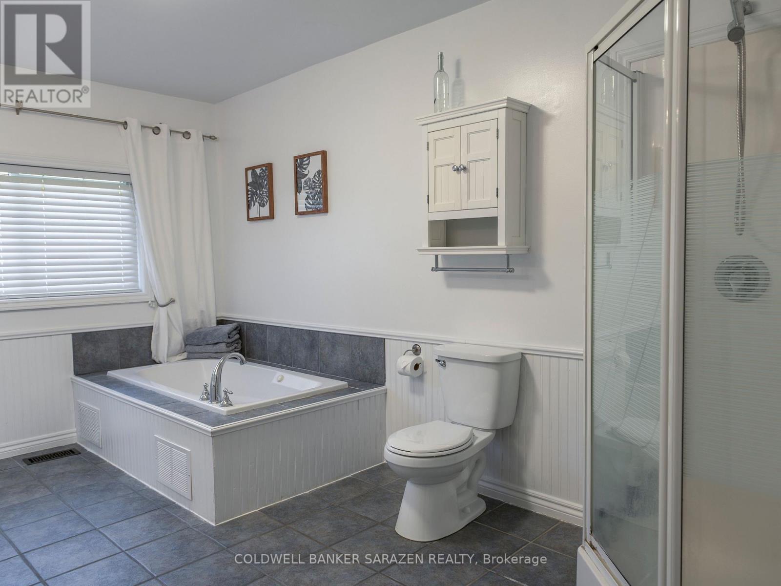 875 Usborne Street, Mcnab/braeside, Ontario  K0A 1G0 - Photo 13 - X12308244