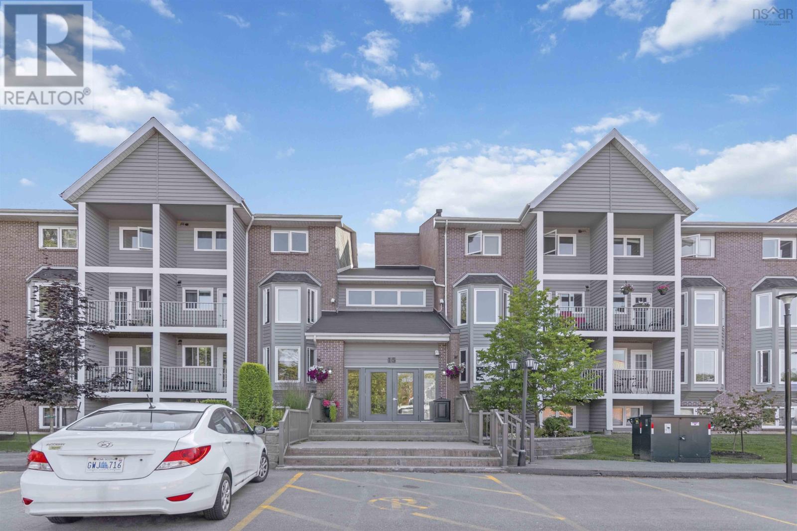 303 15 Knightsridge Drive, Halifax, Nova Scotia  B3M 3S9 - Photo 1 - 202518806