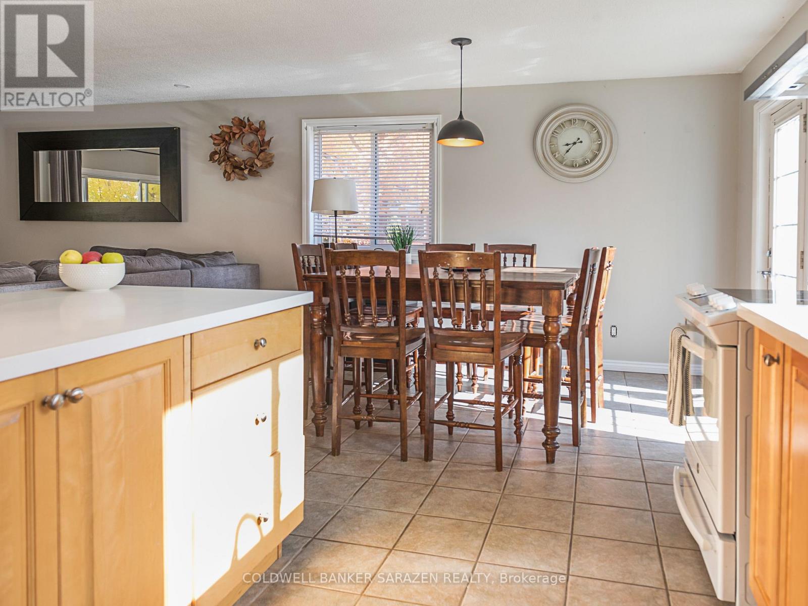 875 Usborne Street, Mcnab/braeside, Ontario  K0A 1G0 - Photo 4 - X12308244