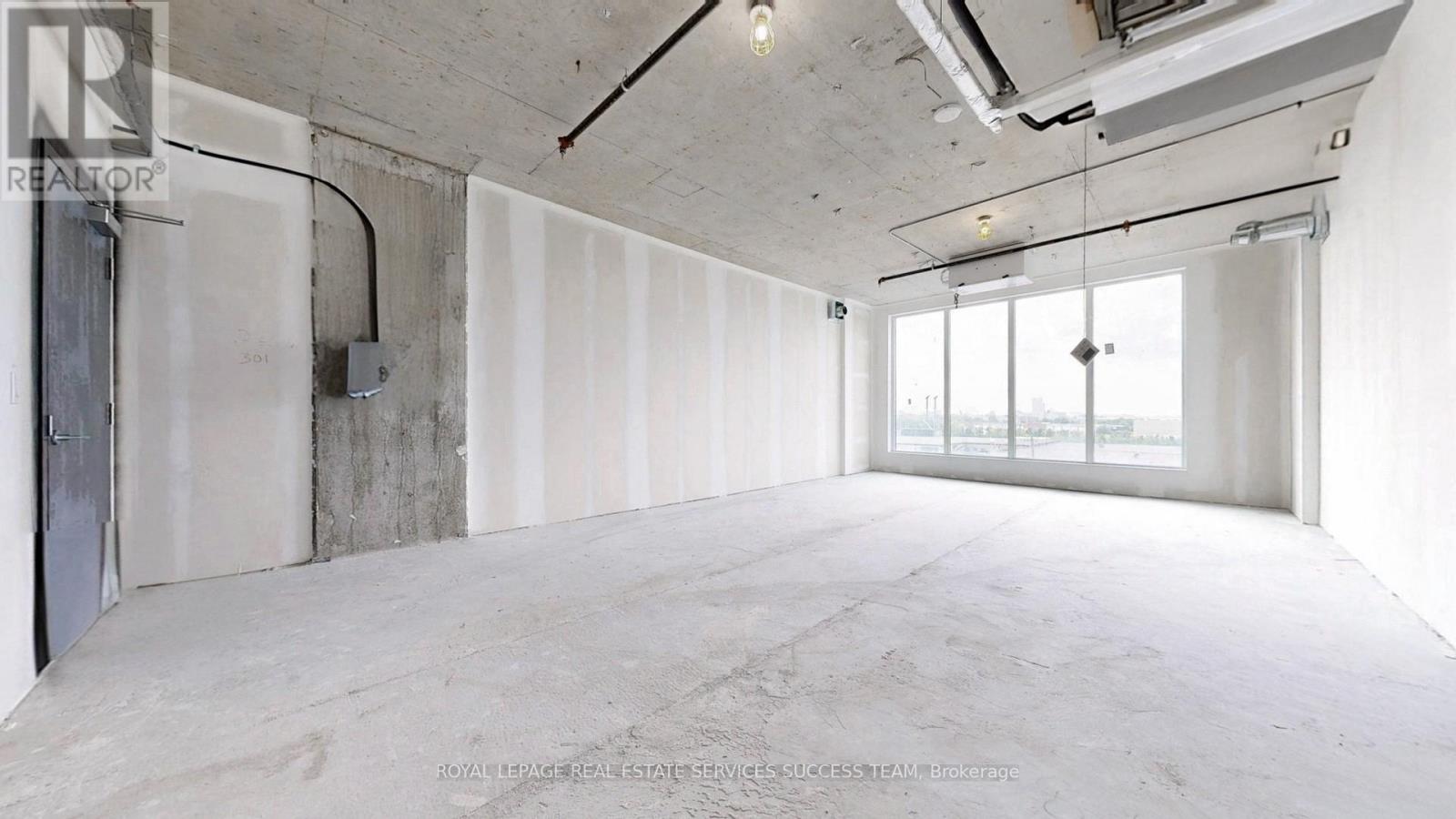 301 - 600 Dixon Road, Toronto, Ontario  M9W 1J1 - Photo 10 - W12308150