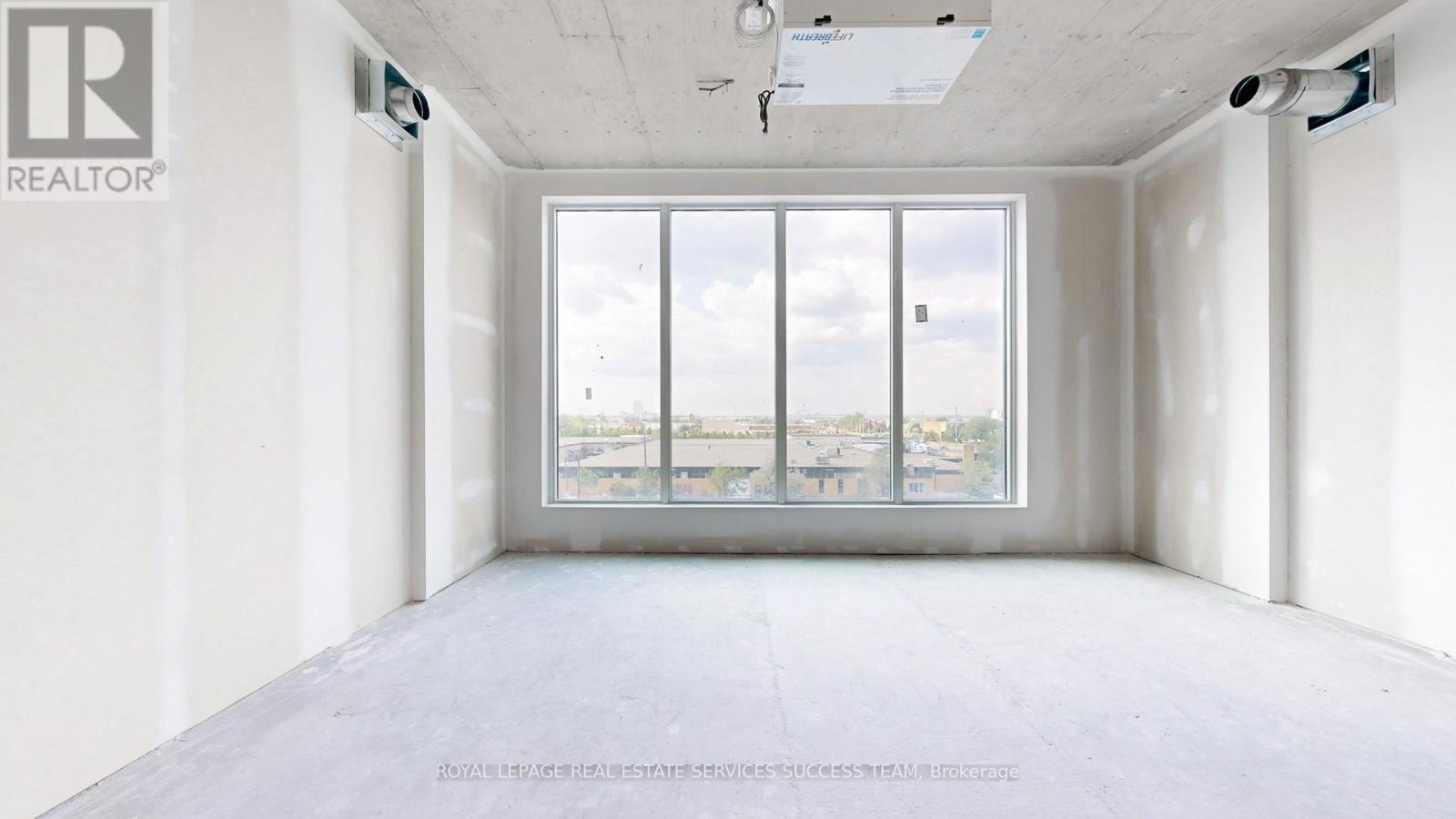 301 - 600 Dixon Road, Toronto, Ontario  M9W 1J1 - Photo 12 - W12308150