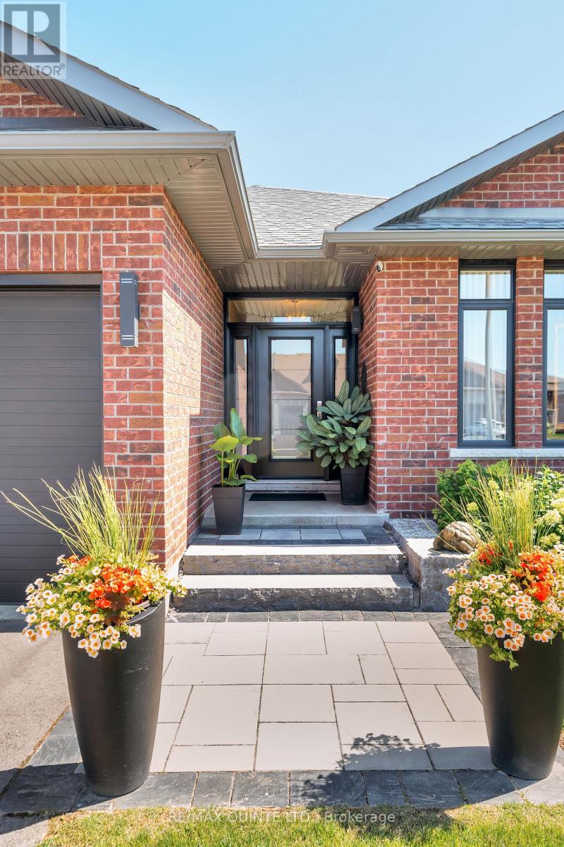 25 Wims Way, Belleville, Ontario  K8N 0H9 - Photo 5 - X12308259