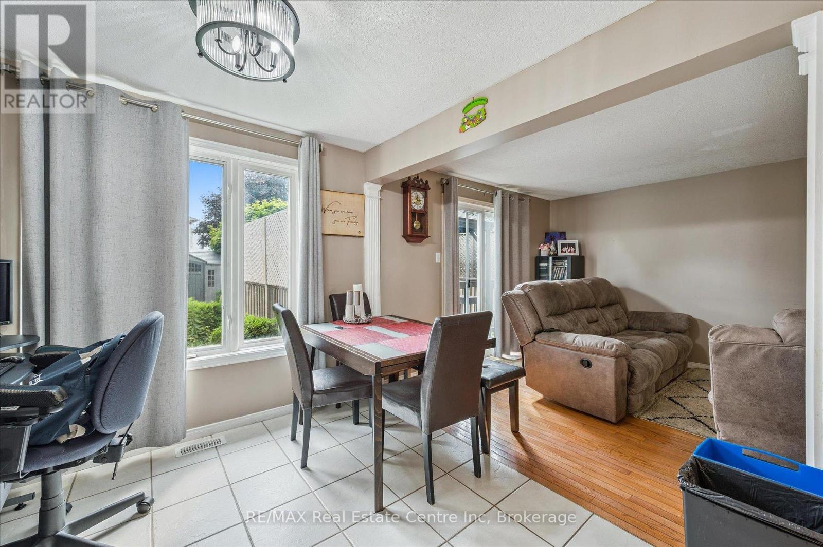 161 Stephanie Drive, Guelph, Ontario  N1K 1X7 - Photo 6 - X12308235