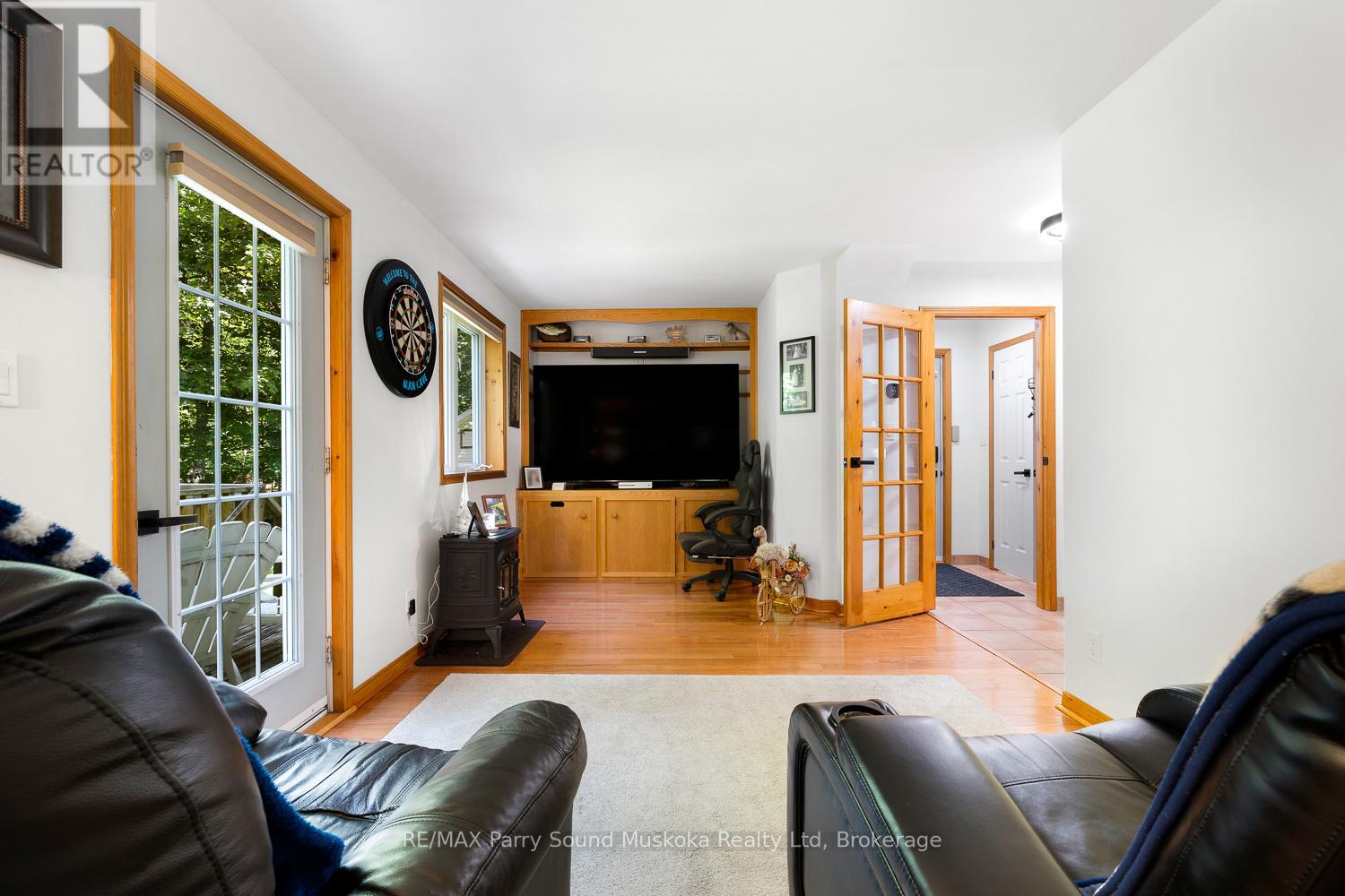 113 Bayview Drive, Carling, Ontario  P0G 1G0 - Photo 22 - X12308314