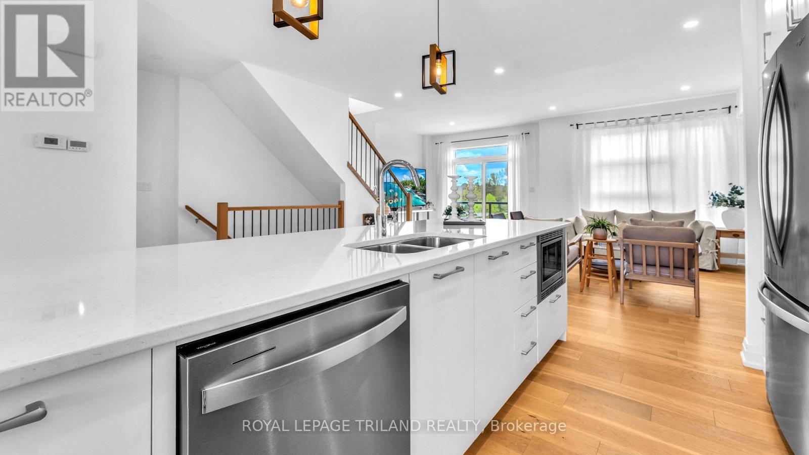 16 - 231 Callaway Road, London North, Ontario N6G 0M3 - Photo 6 - X12308232