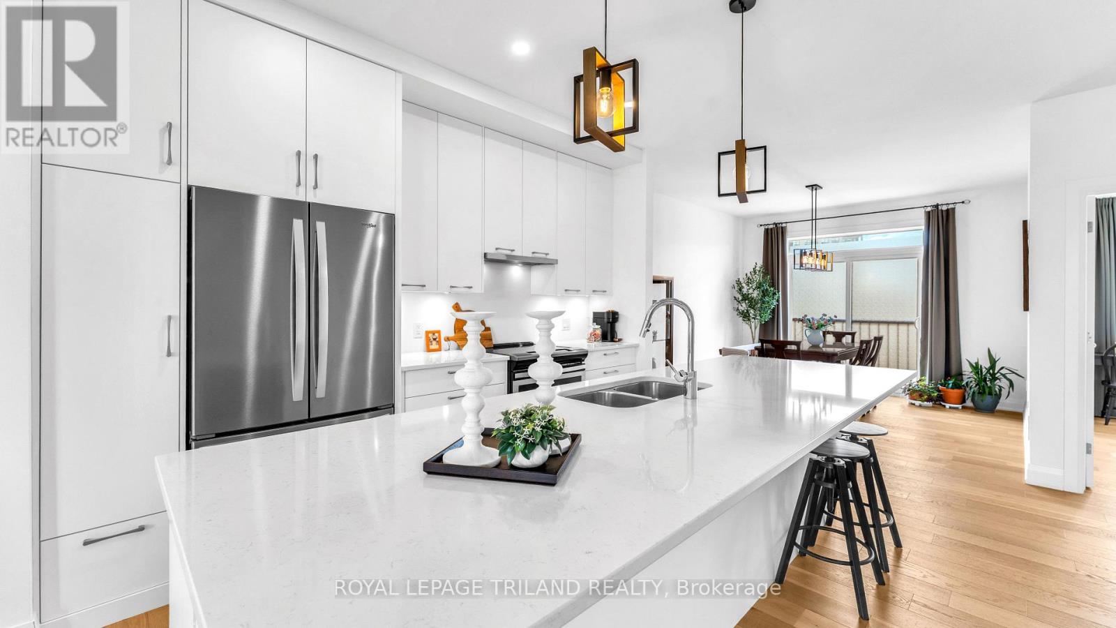 16 - 231 Callaway Road, London North, Ontario N6G 0M3 - Photo 5 - X12308232