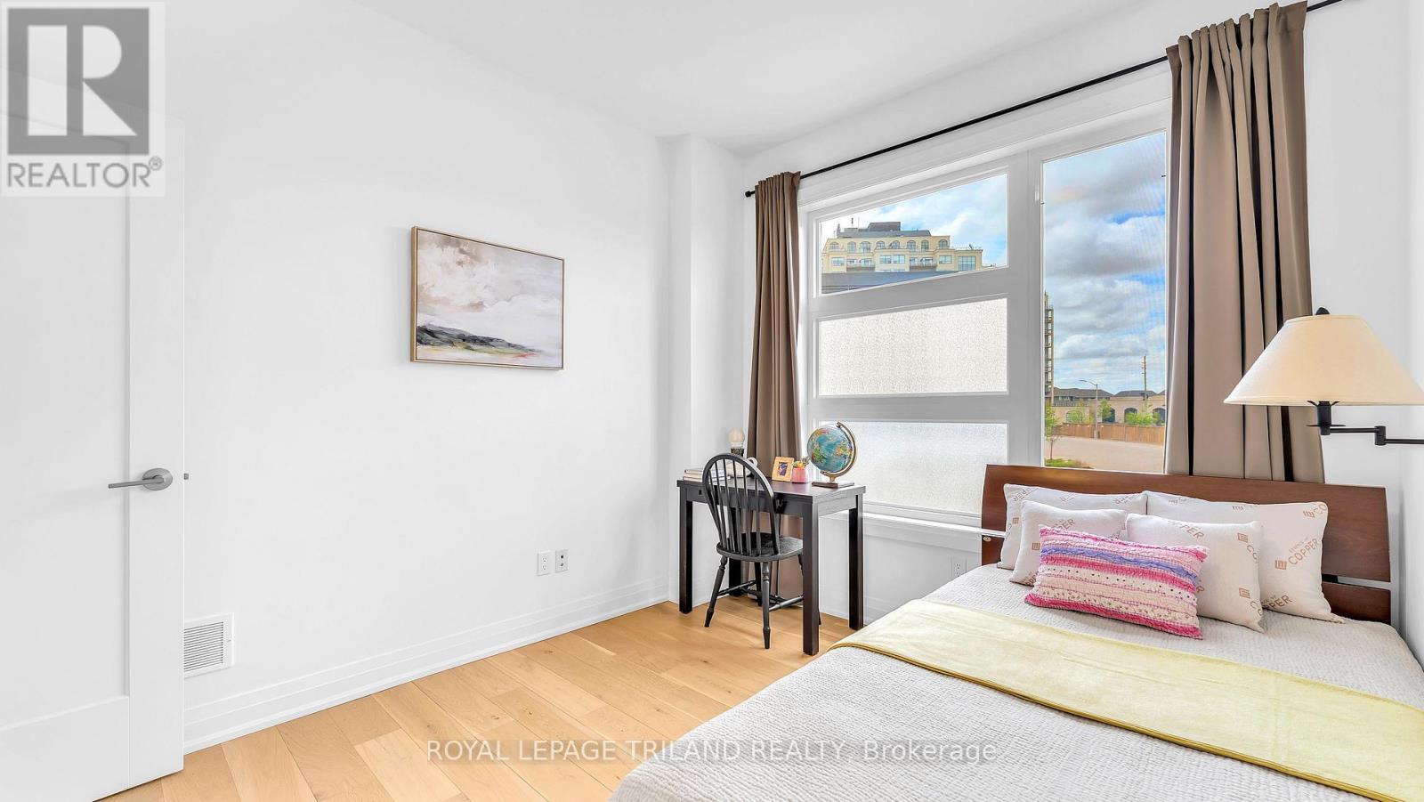 16 - 231 Callaway Road, London North, Ontario N6G 0M3 - Photo 9 - X12308232