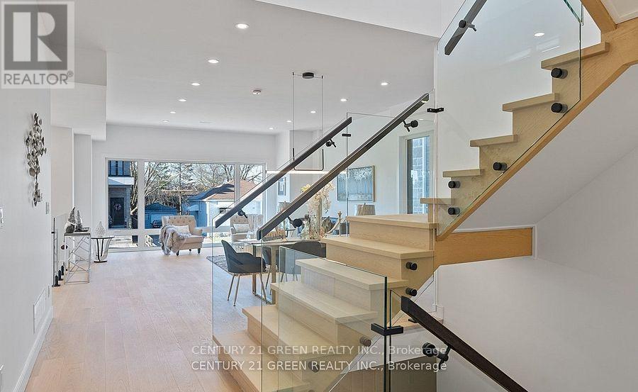 Main & 2nd Floor - 67 Bexhill Avenue, Toronto, Ontario  M1L 3B7 - Photo 16 - E12303666