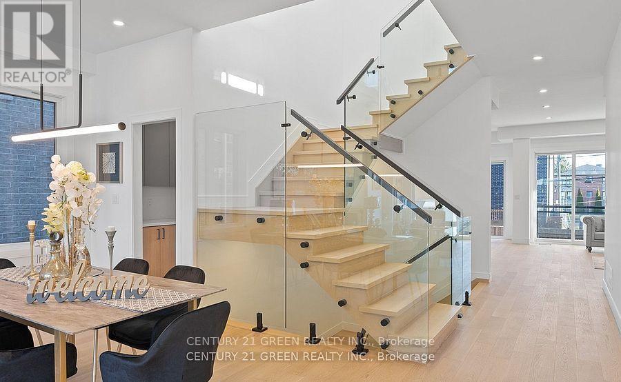 Main & 2nd Floor - 67 Bexhill Avenue, Toronto, Ontario  M1L 3B7 - Photo 6 - E12303666