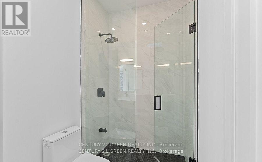 Main & 2nd Floor - 67 Bexhill Avenue, Toronto, Ontario  M1L 3B7 - Photo 33 - E12303666