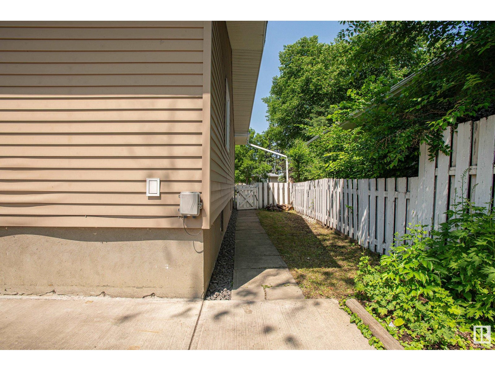 8803 160 St Nw, Edmonton, Alberta  T5R 2H6 - Photo 46 - E4449764