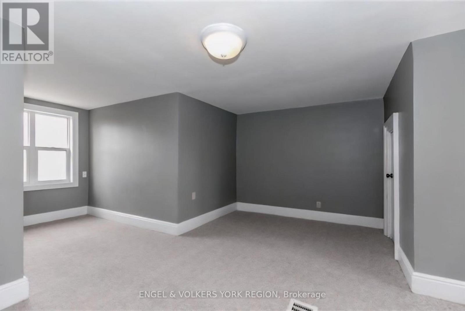 23 Lount Street, Barrie, Ontario  L4M 3E3 - Photo 10 - S12267183