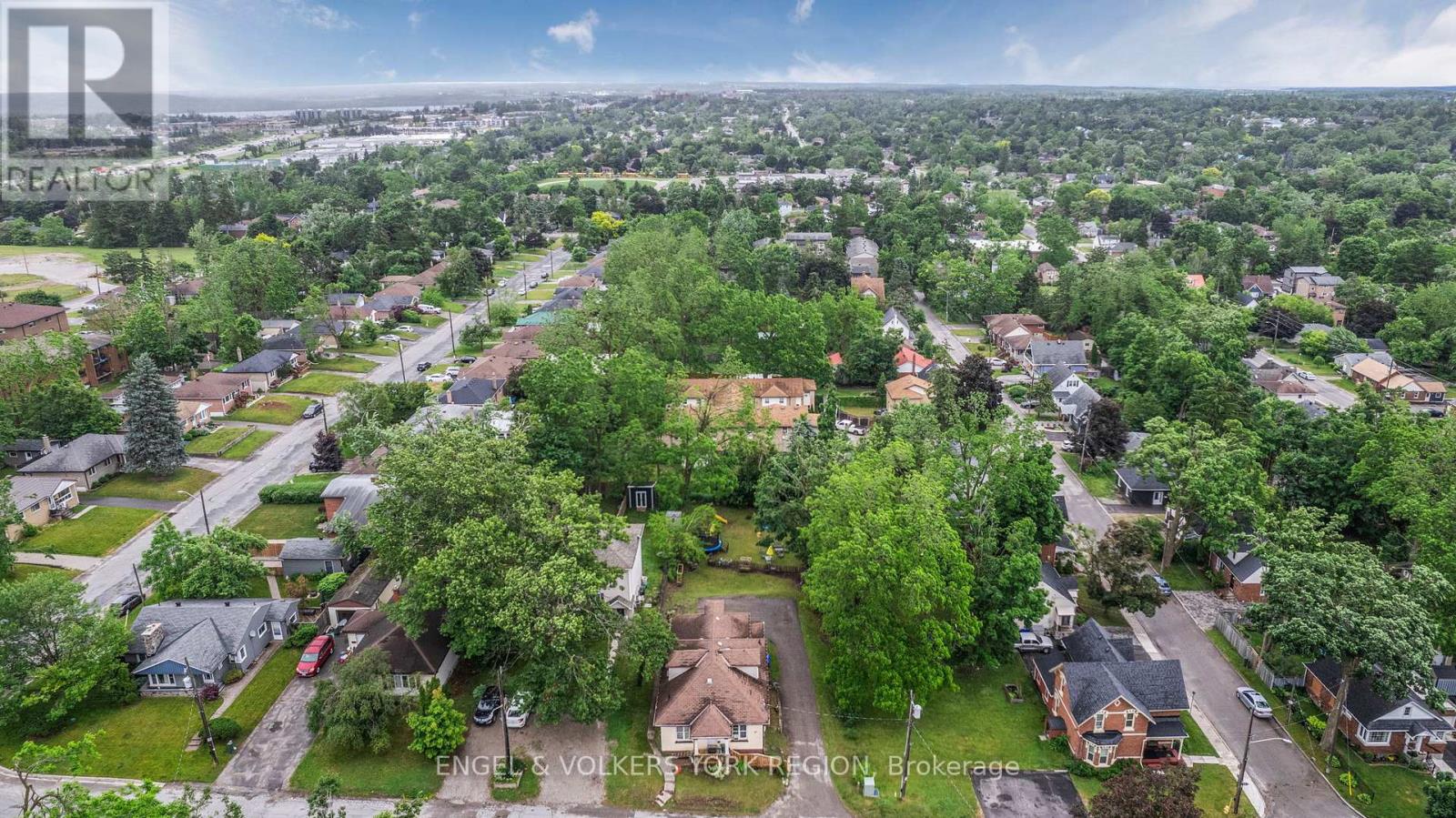 23 Lount Street, Barrie, Ontario  L4M 3E3 - Photo 32 - S12267183