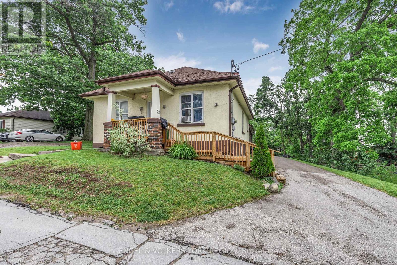 23 Lount Street, Barrie, Ontario  L4M 3E3 - Photo 23 - S12267183