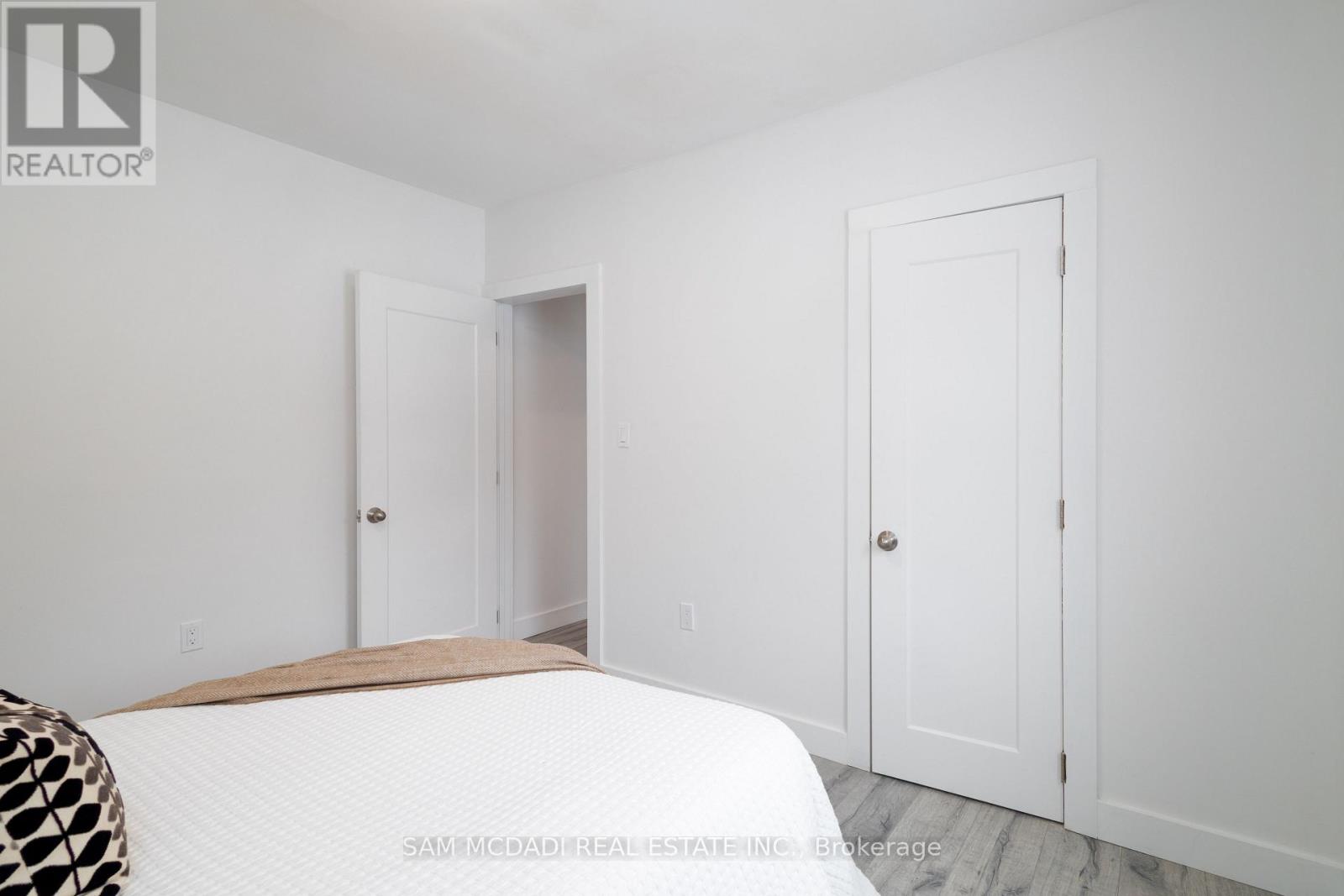 100 Green Mountain Road E, Hamilton, Ontario  L8J 2W4 - Photo 14 - X12302777