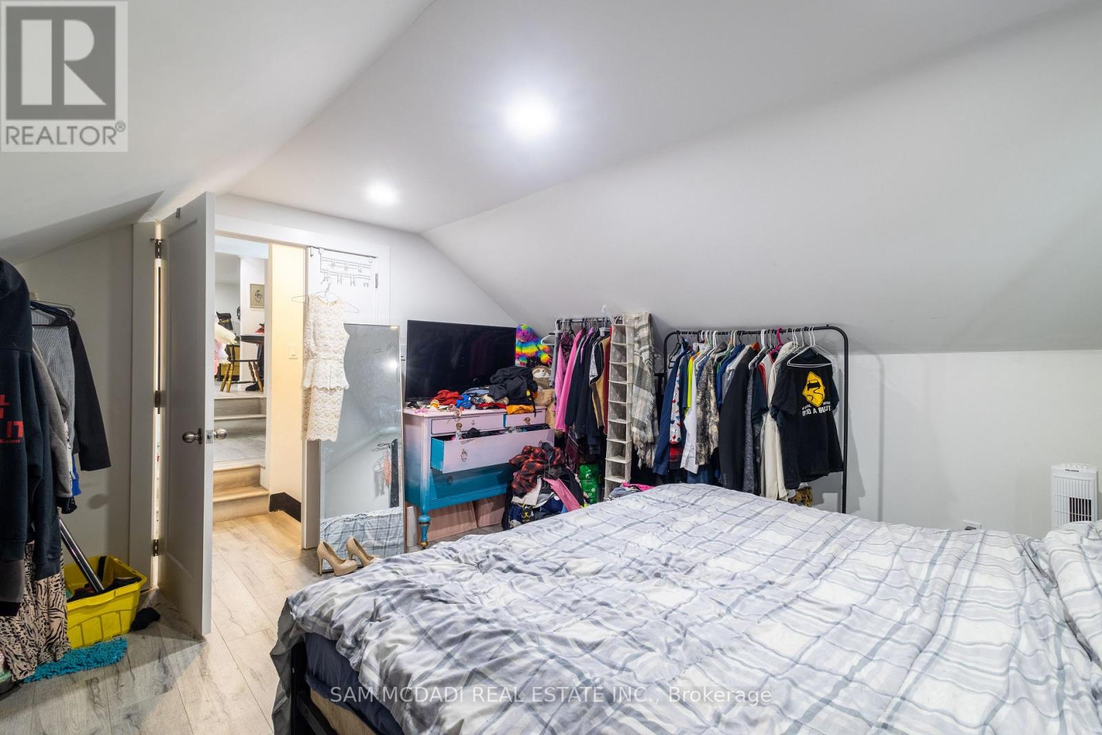 100 Green Mountain Road E, Hamilton, Ontario  L8J 2W4 - Photo 17 - X12302777