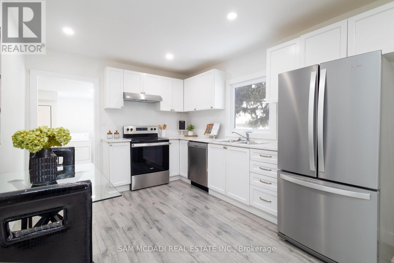 100 Green Mountain Road E, Hamilton, Ontario  L8J 2W4 - Photo 6 - X12302777