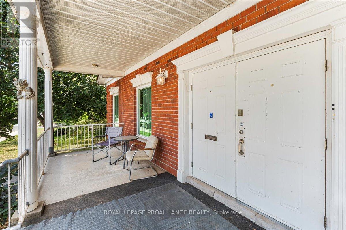 320 Colborne Street, Tweed, Ontario K0K 3J0 - Photo 10 - X12308316