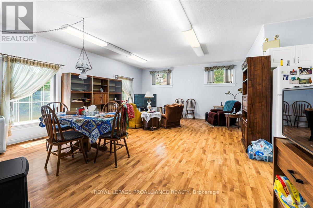 320 Colborne Street, Tweed, Ontario K0K 3J0 - Photo 14 - X12308316