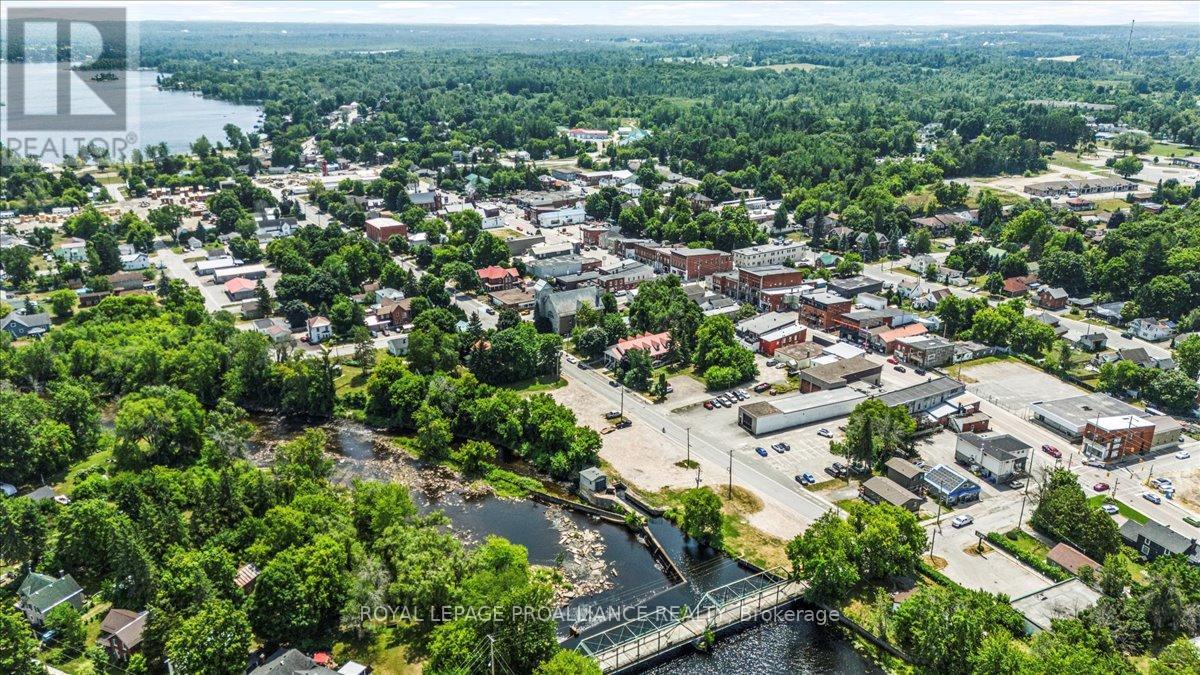 320 Colborne Street, Tweed, Ontario K0K 3J0 - Photo 2 - X12308316