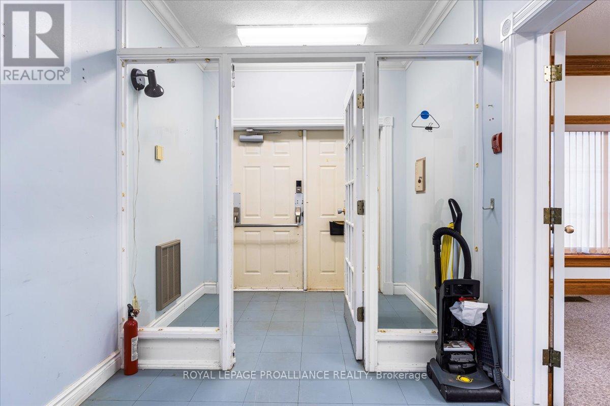 320 Colborne Street, Tweed, Ontario K0K 3J0 - Photo 23 - X12308316