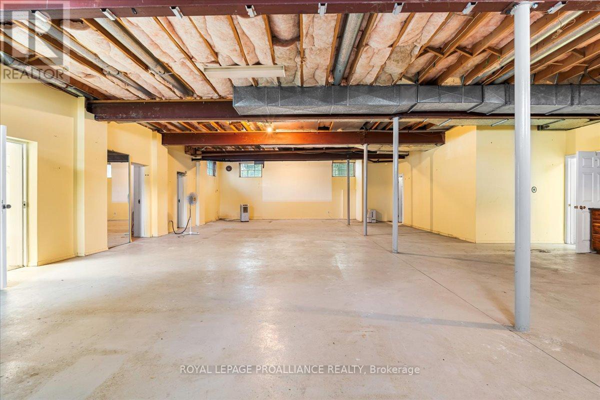 320 Colborne Street, Tweed, Ontario K0K 3J0 - Photo 44 - X12308316