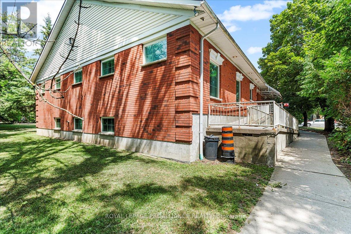 320 Colborne Street, Tweed, Ontario K0K 3J0 - Photo 7 - X12308316