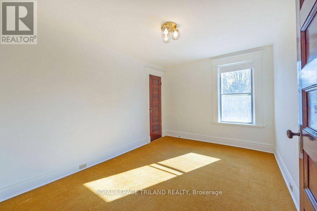 2 - 241 Ridout Street S, London South, Ontario  N6C 3Y3 - Photo 3 - X12308339