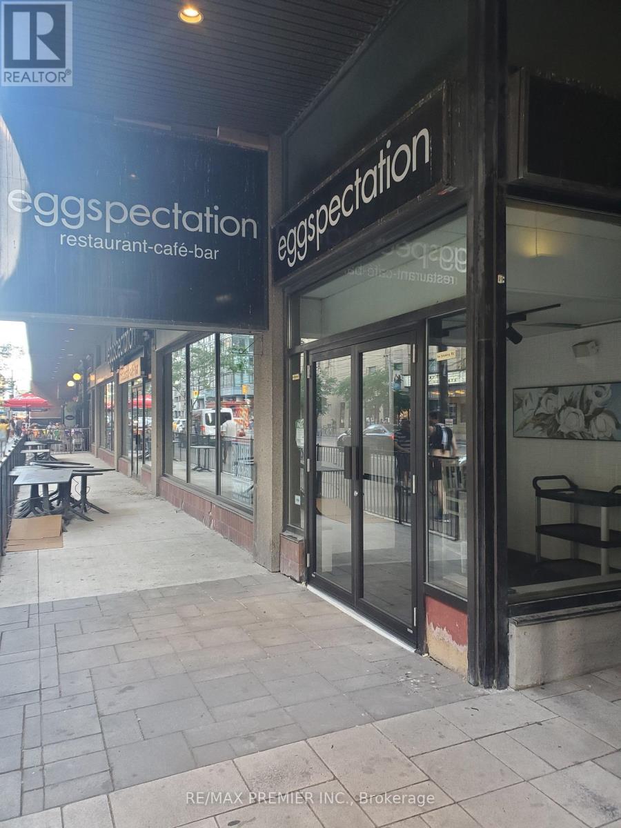 200 - 45 Carlton Street, Toronto, Ontario  M5B 2H9 - Photo 3 - C12308327