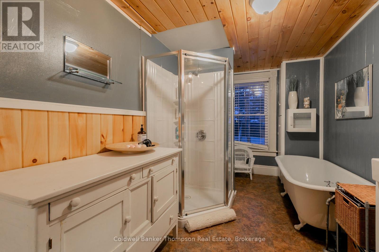 12 Lansdowne Street W, Huntsville, Ontario  P1H 1W1 - Photo 35 - X12308371