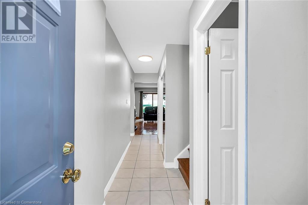 Property at 1460 GARTH Street Unit# 18 image 4