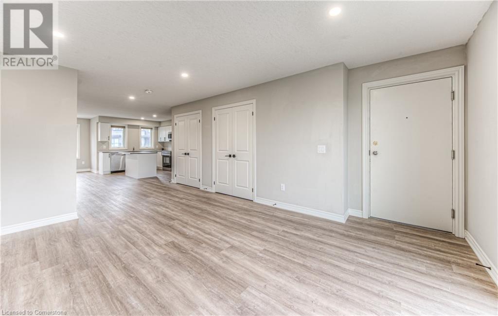 253 Chapel Hill Drive, Kitchener, Ontario  N2R 0S4 - Photo 6 - 40737363