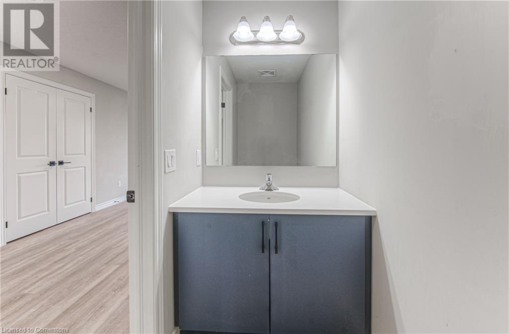 253 Chapel Hill Drive, Kitchener, Ontario  N2R 0S4 - Photo 17 - 40737363