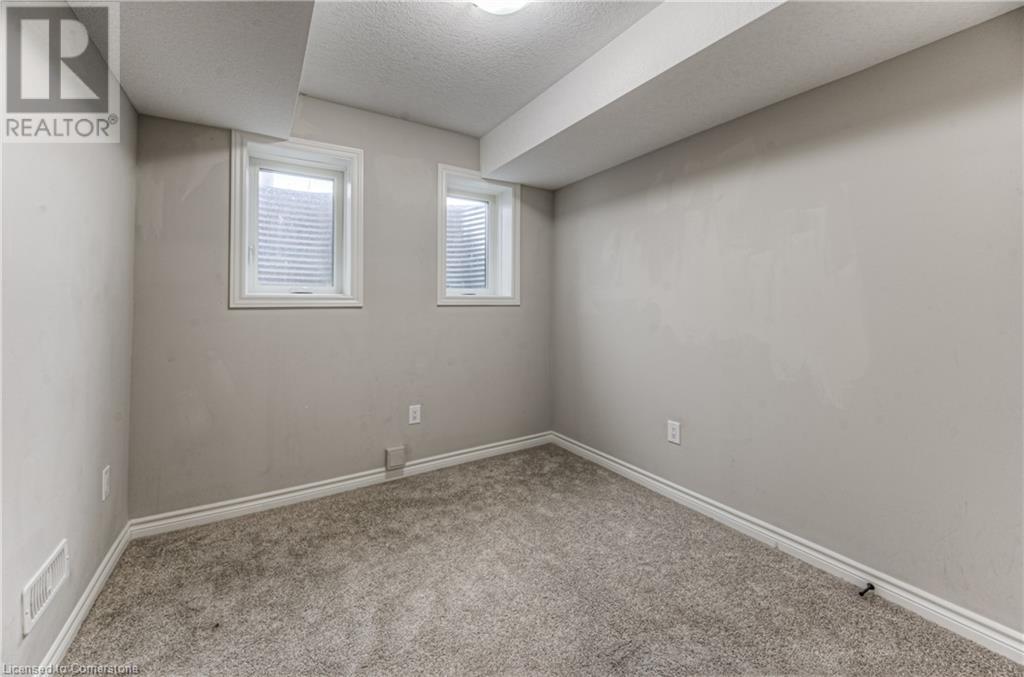 253 Chapel Hill Drive, Kitchener, Ontario  N2R 0S4 - Photo 26 - 40737363