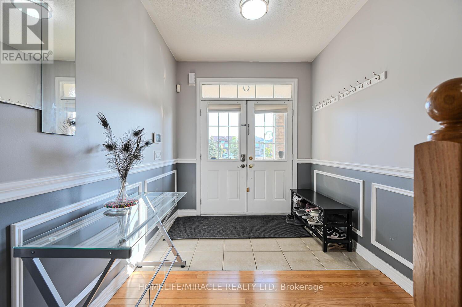 Property at 49 LESABRE CRESCENT image 3