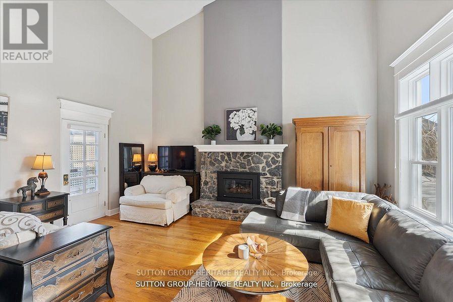Property at 5 - 99 BRIDGE STREET E image 3