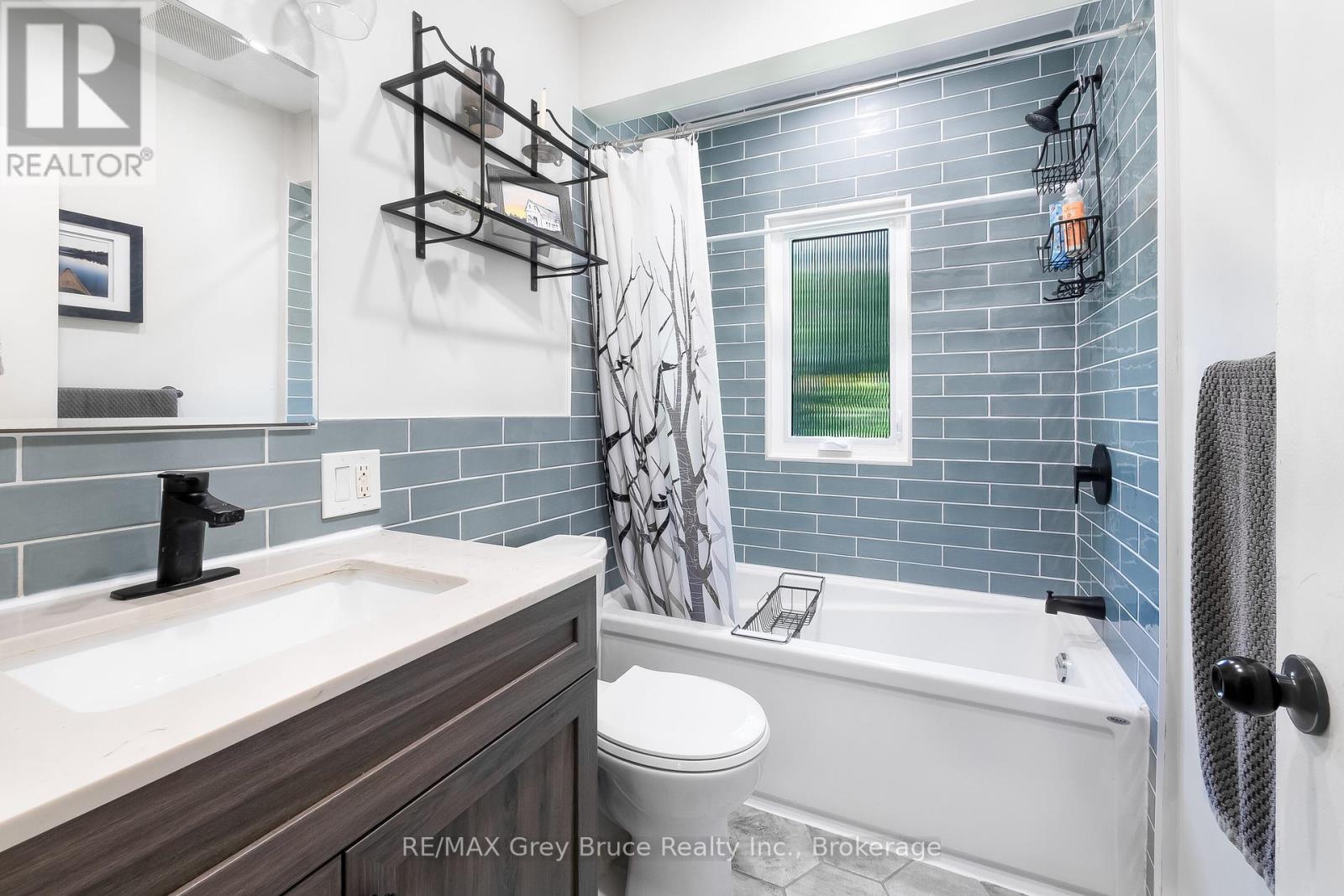 780 4th Avenue W, Owen Sound, Ontario  N4K 4V5 - Photo 23 - X12308409