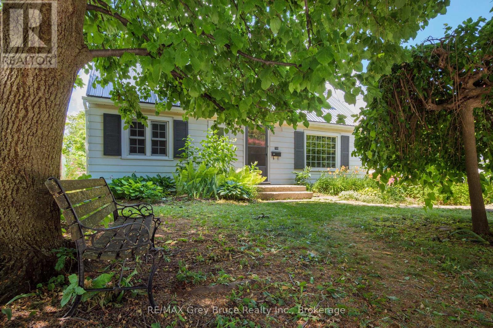 780 4th Avenue W, Owen Sound, Ontario  N4K 4V5 - Photo 33 - X12308409